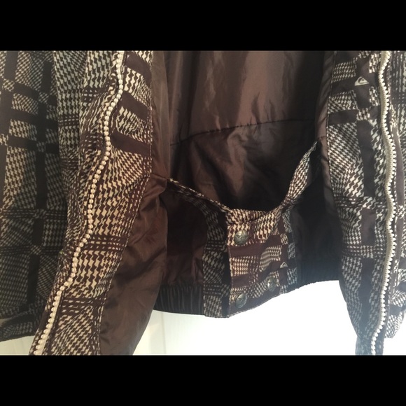 Quiksilver Skiing / Snowboarding Jacket NWOT - Picture 5 of 15